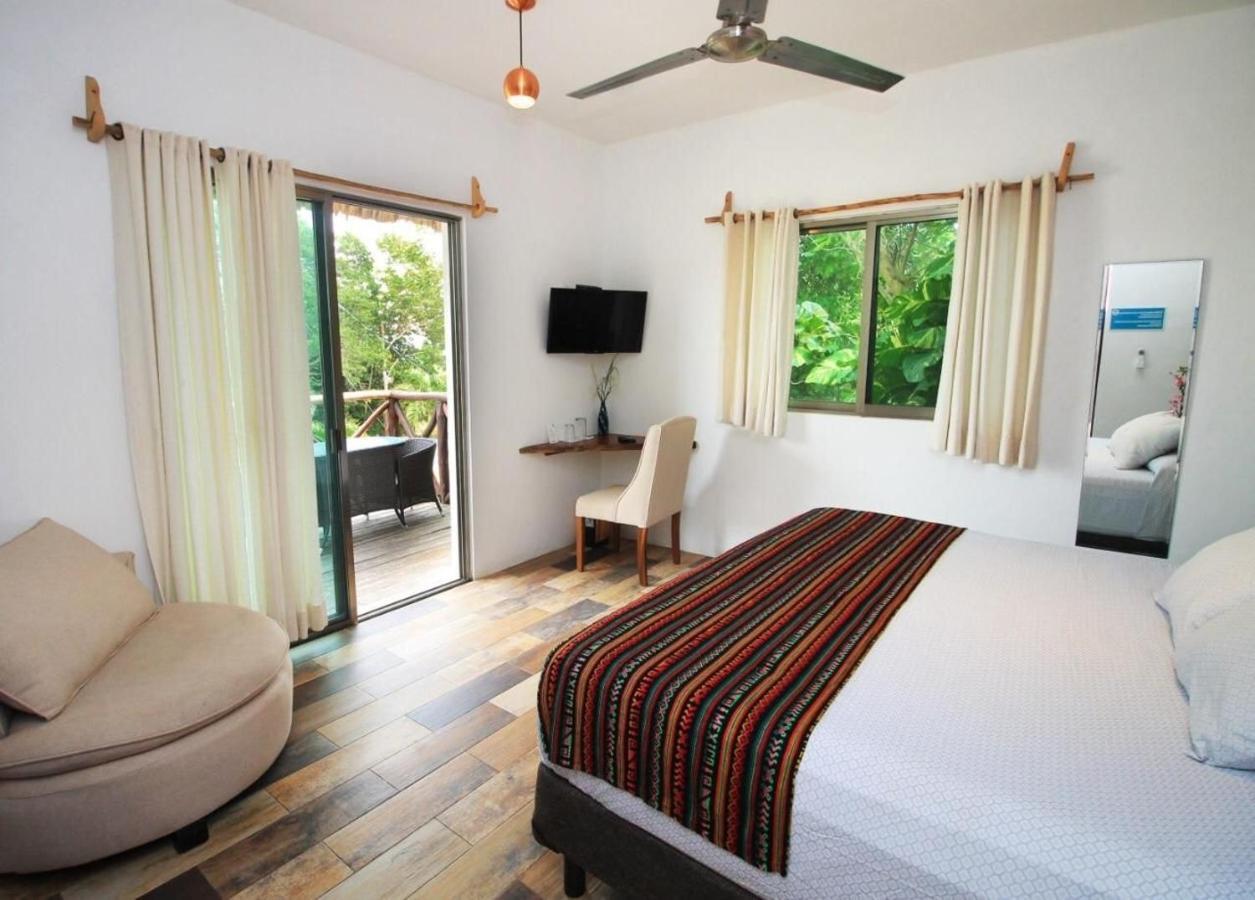 Suites Pancho Villas Bacalar - Lagoon View Экстерьер фото